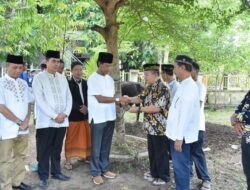 Pemerintah Kabupaten Ketapang Bagikan 15 Ekor Sapi Qurban, Farhan : Saya Harap Daging Yang Dibagikan Tepat Kepada Orang Kurang Mampu