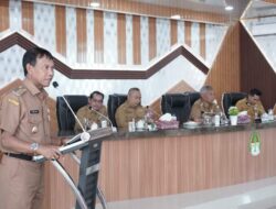 Bupati dan Wakil Bupati Ketapang Lepas Purna Tugas Asisten III
