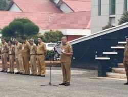 Asisten Sekda Bidang Administrasi Umum, Pimpin Apel Pagi Dilingkungan Sekretariat Daerah Kabupaten Ketapang