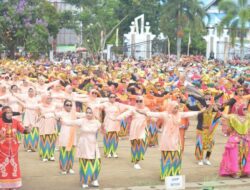 Event Napak Tilas Menampilkan Tarian Kolosal Putri Junjung Buih