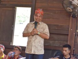 Di dampingi Sekda, Bupati Ketapang hadiri acara Adat sekaligus memberikan gelar Adat