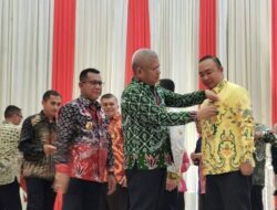 PIN Sekretaris Forsesdasi Tersemat Pada Sekda Ketapang