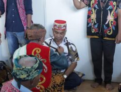 Hadiri Ritual Adat, Bupati Dan Wakil Bupati Dapat Gelar Adat