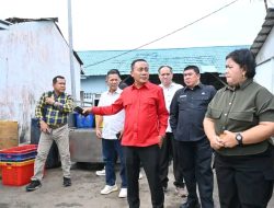 Wakil Bupati Ketapang Dampingi Wakil Gubernur Kalbar Tinjau Pelabuhan Perikanan Sukabangun