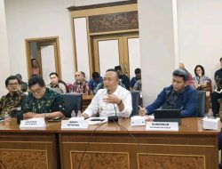 Bupati Ketapang Pimpin Pertemuan Mediasi Sengketa Lahan Masyarakat Adat Dan Perusahaan Hasilkan 8 Poin Kesepakatan