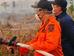 Kali Ini Di Wilayah Muara Pawan, Bupati Ketapang Ke Garis Depan Tangani Karhutla