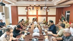 Bupati Ketapang Pimpin Musyawarah Kelompok Tani Dan Perusahaan Perkebunan, Lahirkan Kesepakatan Damai Kedua Belah Pihak