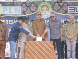 Resmikan Jaringan Listrik, Bupati Ketapang Targetkan Tahun 2029 Seluruh Desa Dan Dusun Susah Teraliri Semua